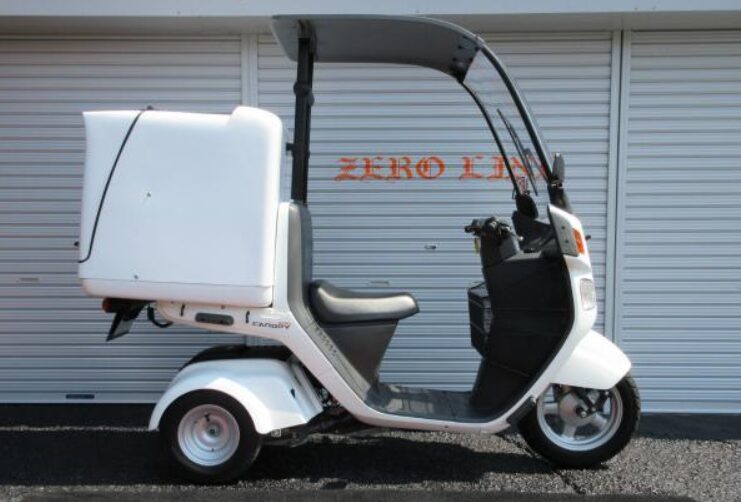 ホンダ ジャイロキャノピー　４スト　インジェクション　フロントバスケット付 