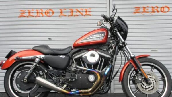 ＨＡＲＬＥＹ−ＤＡＶＩＤＳＯＮ ＸＬ８８３Ｒ・トランプマフラー・エアクリ・シート・ビキニカウル・ＬＥＤライト 